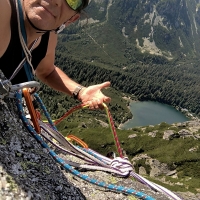 Pomaganie przez wspinanie – nasza cegiełka dla WOŚP 2026.